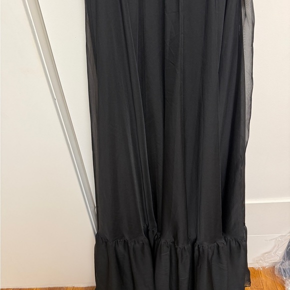 NWT | Mac Duggal 67911 Black Ruffle Tiered Cut-Out Chiffon Gown Size 8 - Picture 8 of 12